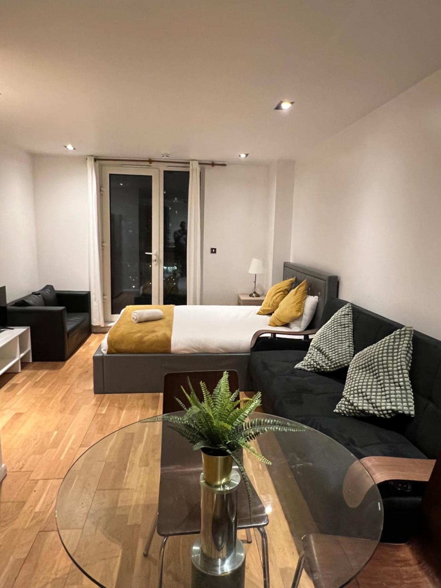 Greenwich Canary Wharf O2 Arena Excel London Apartment